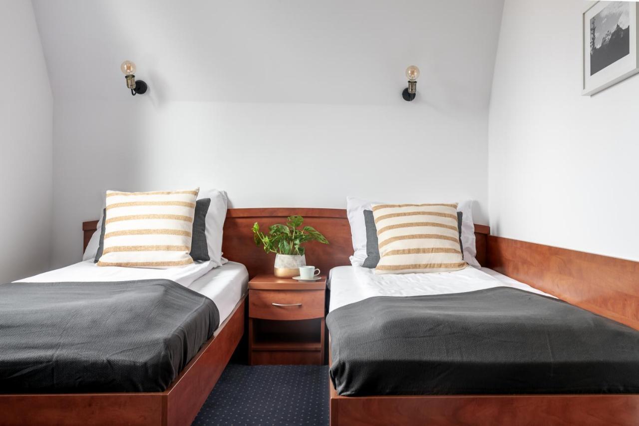 노비 타르그 Oberza Pod Roza Restauracja, Sauny, Jacuzzi B&B 외부 사진